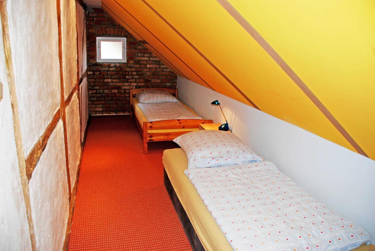 Ferienwohnungen Im Gutshaus Gnies Luaran gambar