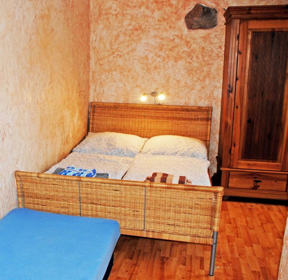 Ferienwohnungen Im Gutshaus Gnies Luaran gambar